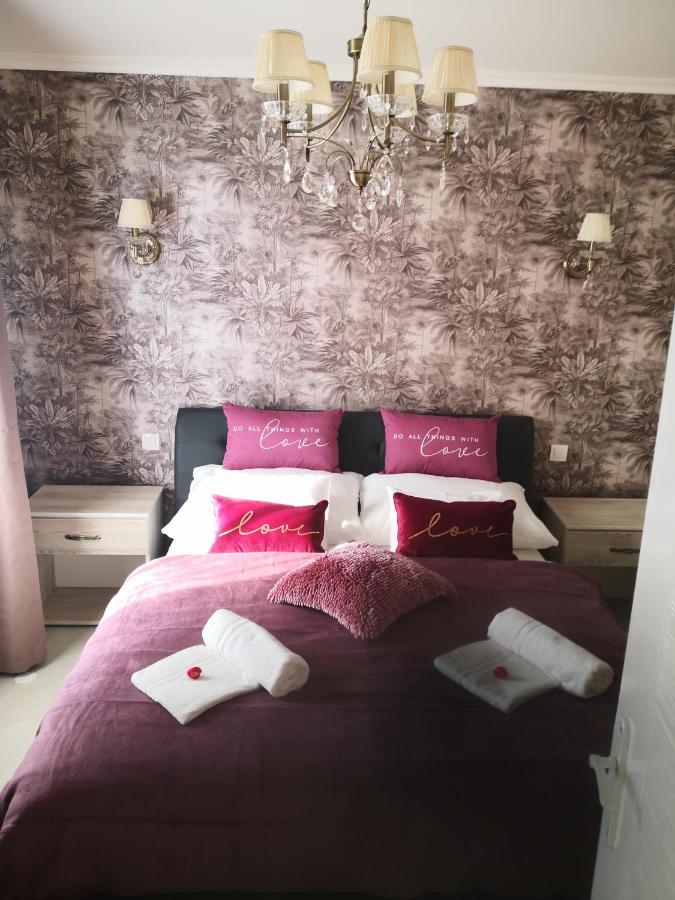 Kupola Apartman แซแก็ด ภายนอก รูปภาพ