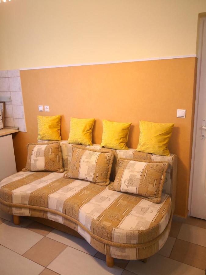 Kupola Apartman แซแก็ด ภายนอก รูปภาพ