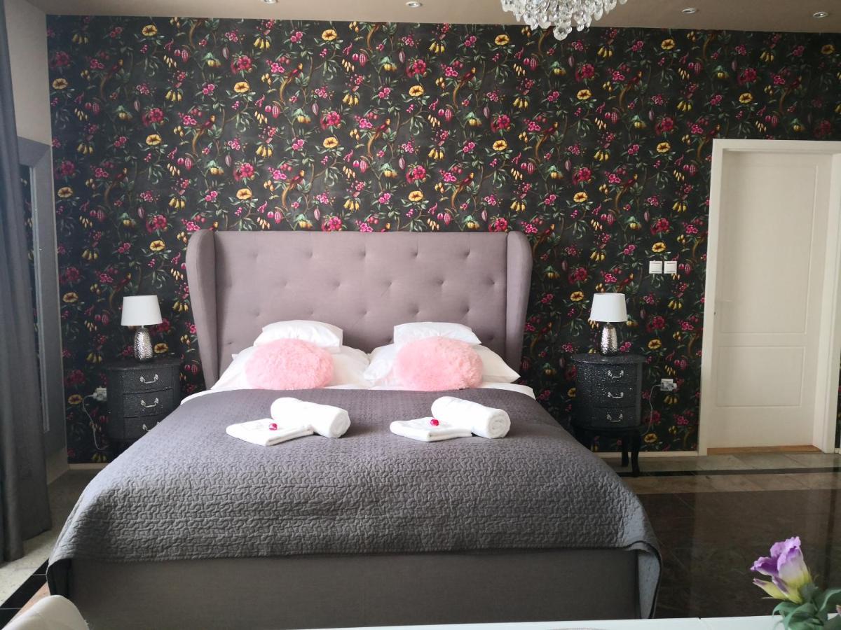 Kupola Apartman แซแก็ด ภายนอก รูปภาพ