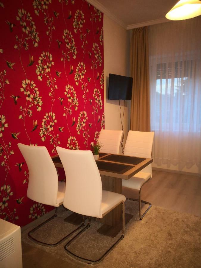 Kupola Apartman แซแก็ด ภายนอก รูปภาพ