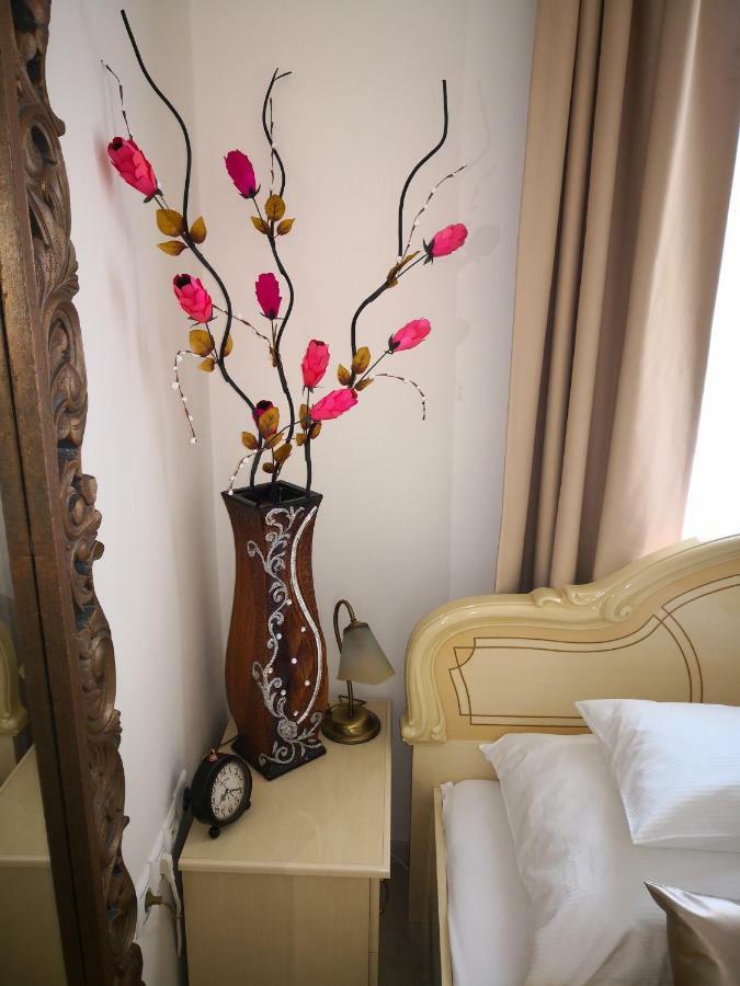 Kupola Apartman แซแก็ด ภายนอก รูปภาพ